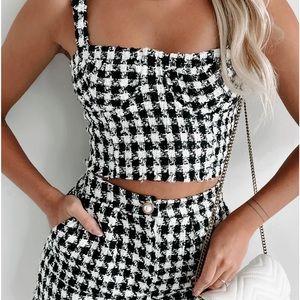 Houndstooth black and white set.
